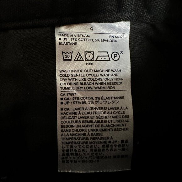 NWT Banana Republic Black 4"‎ Shorts Button Details Nautical Preppy Size 4 - Picture 7 of 7